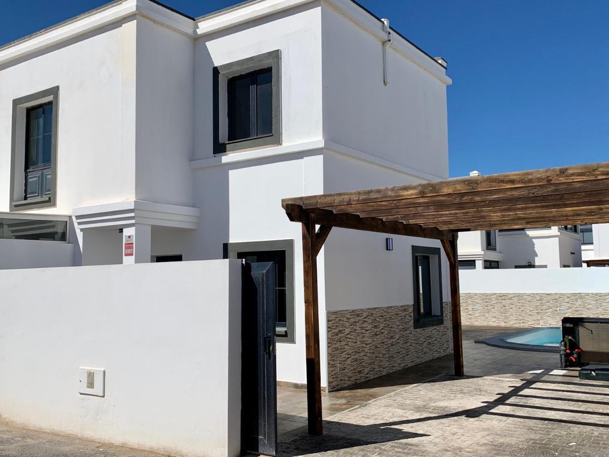 Fashion Vivalavida, Private Pool X Parking Villa