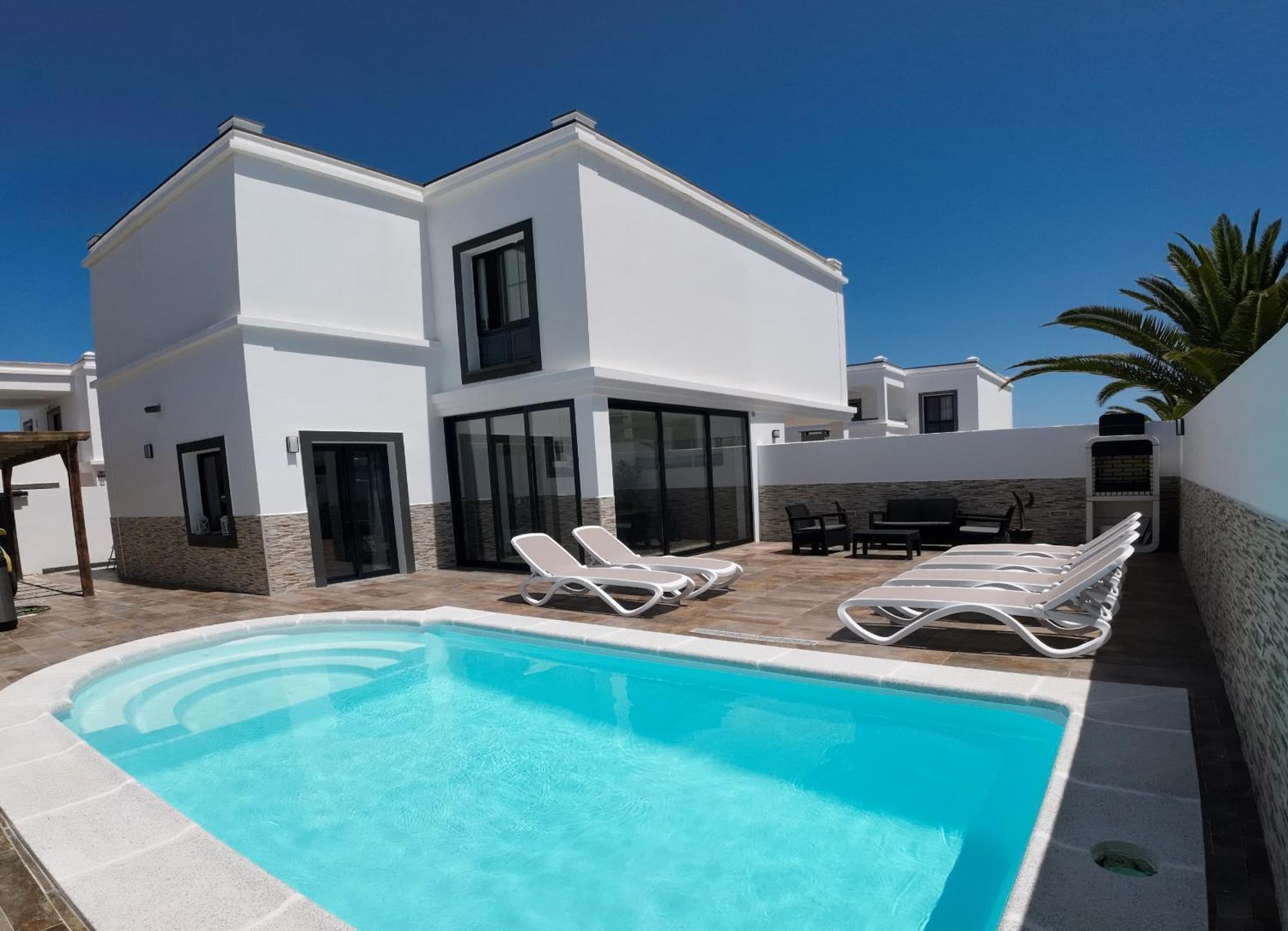 Fashion Vivalavida, Private Pool X Parking Playa Blanca (Lanzarote)